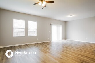 212 Quincy Meadow Ave in Zebulon, NC - Foto de edificio - Building Photo