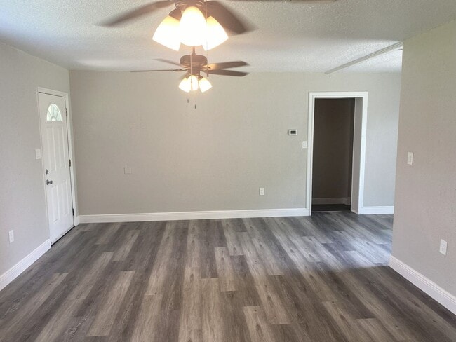 2951 Northland Rd in Mount Dora, FL - Building Photo - Building Photo