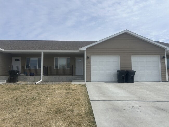 2083 Lake Hills Dr in Billings, MT - Building Photo - Building Photo