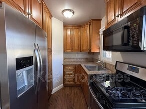 2321 Brant St in San Diego, CA - Building Photo - Building Photo