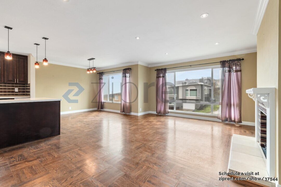 470 Westmoor Ave in Daly City, CA - Foto de edificio