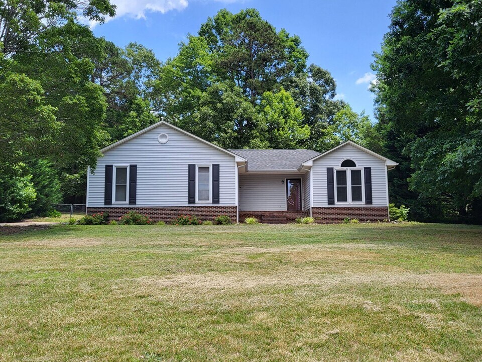 3664 Delling Downs Dr in Denver, NC - Foto de edificio