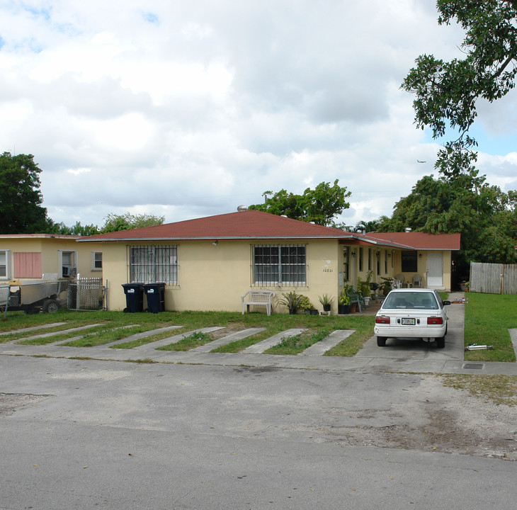 10821 SW 7th Ter in Miami, FL - Building Photo