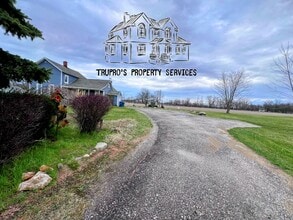 1091 W Hinchman Rd in Baroda, MI - Building Photo - Building Photo