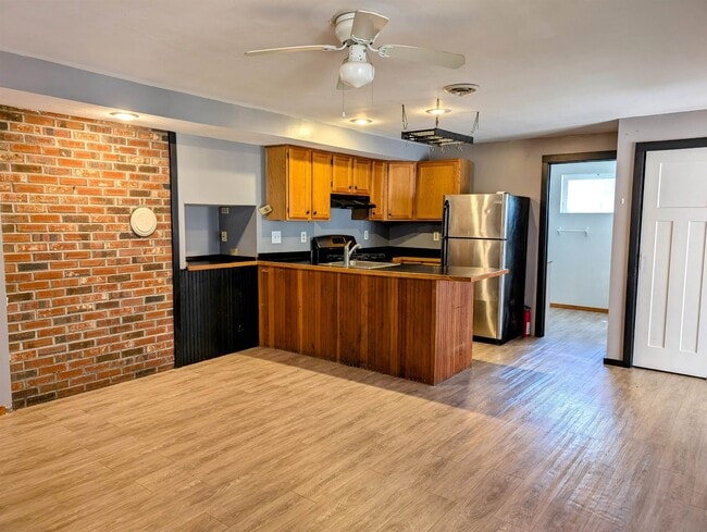 property at 16 Upper Meadows Rd