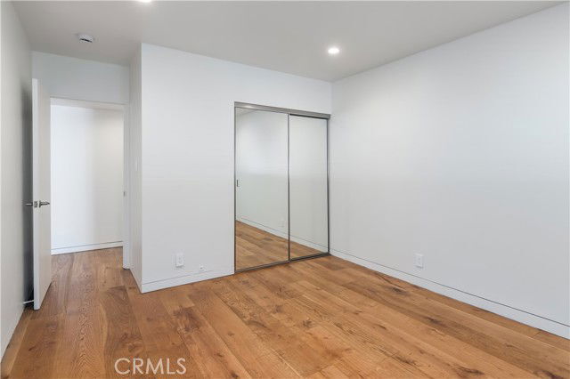 15439 Vose St in Los Angeles, CA - Building Photo - Building Photo