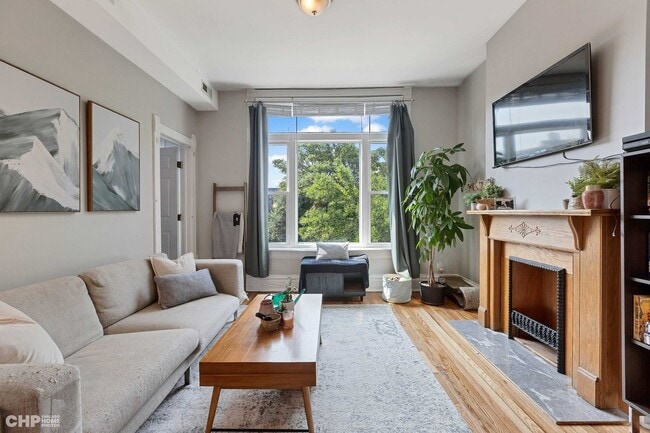 2610 W Rice St, Unit 1F in Chicago, IL - Building Photo - Building Photo