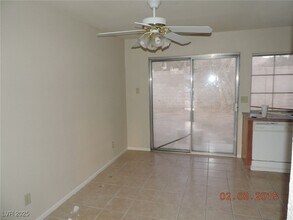 833 Dusk Dr in Las Vegas, NV - Building Photo - Building Photo