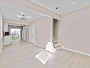 265 California Ave, Unit 265 in Providence, RI - Foto de edificio - Building Photo