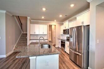 572 Yellow Fox Rd in Greer, SC - Building Photo - Building Photo