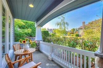 13711 NE 135th Pl in Kirkland, WA - Building Photo - Building Photo