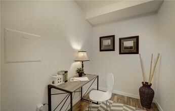 3104 Western Ave in Seattle, WA - Building Photo - Building Photo
