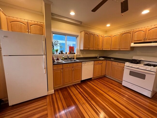 41 Walker St, Unit 1