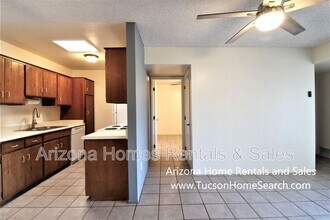 6625 E Golf Links Rd in Tucson, AZ - Building Photo - Building Photo