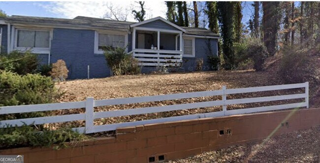 property at 195 Holly Rd NW