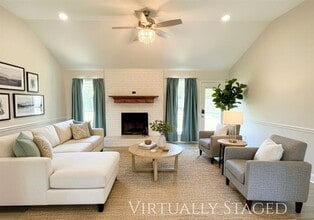 204 Windcrest Dr in Keller, TX - Foto de edificio - Building Photo