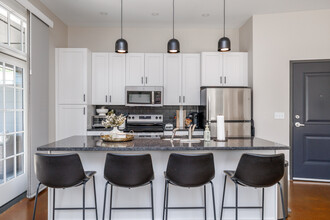 The Edge at Camillus Mills in Camillus, NY - Foto de edificio - Interior Photo