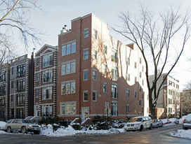 657 W Briar Pl Apartamentos