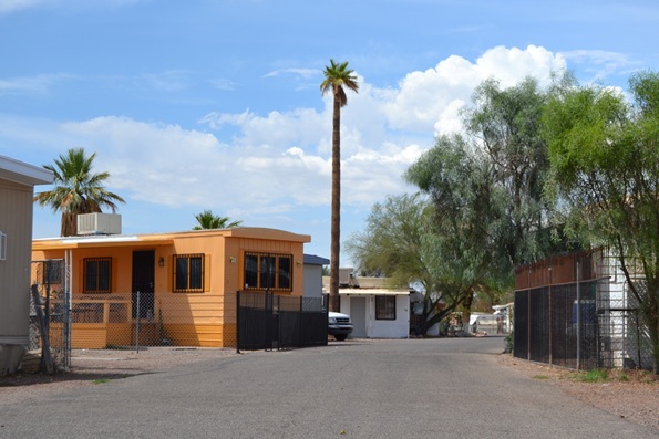 Amphi Village in Tucson, AZ - Building Photo