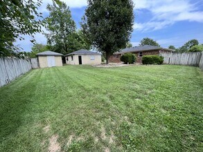 276 Probus Dr in Mount Washington, KY - Building Photo - Building Photo