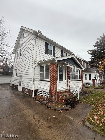 property at 19600 Pasnow Ave