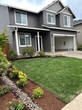 4546 NE Sagecrest St in Albany, OR - Building Photo - Building Photo