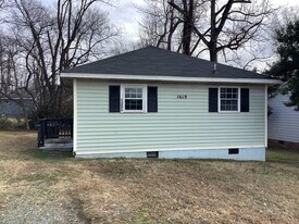 1619 Eastwood Ave in Greensboro, NC - Building Photo