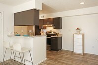1BR, 1BA - 720 SF - Villa Serena Apartments in Phoenix, Arizona
