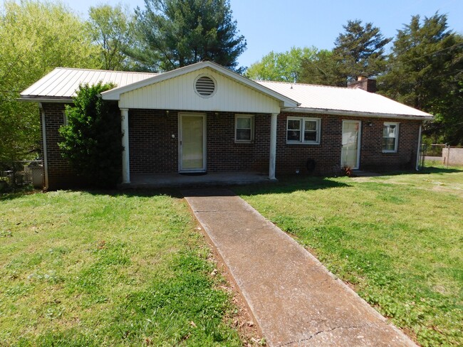 property at 915 Wright St