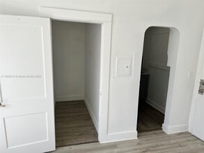 1552 SW 2nd St in Miami, FL - Building Photo - Building Photo