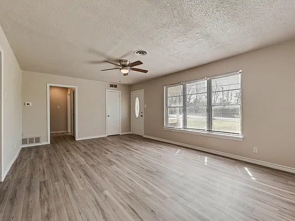 165 Eisenhower Rd in Denison, TX - Building Photo - Building Photo