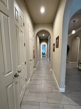 1394 N Graybark Ave in Clovis, CA - Building Photo - Building Photo