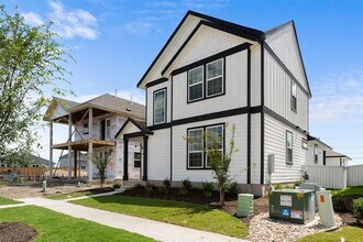1334 Goforth Rd in Niederwald, TX - Building Photo - Building Photo