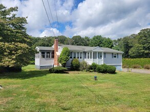 72 Latham Rd in Willington, CT - Building Photo - Building Photo