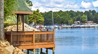 Sailpointe at Lake Norman