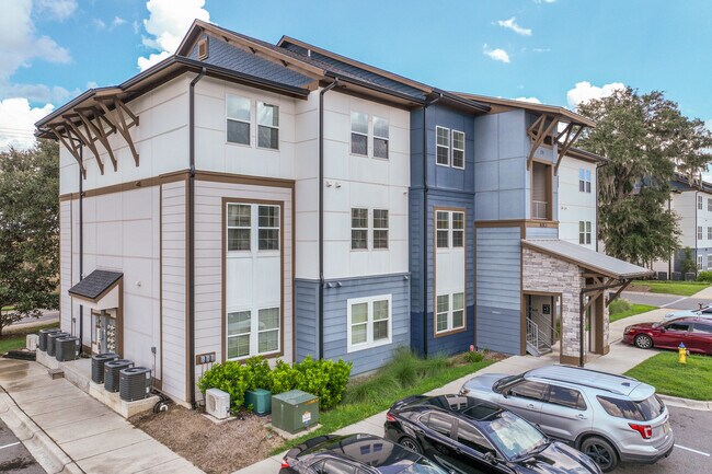 Lafayette Gardens in Tallahassee, FL - Building Photo - Building Photo