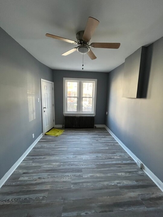 418 S 10th St-Unit -First Floor in Reading, PA - Building Photo