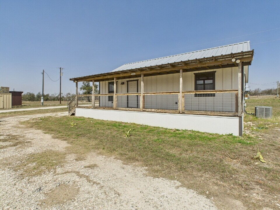 133 Hill Country Cabin Ln in Harper, TX - Building Photo