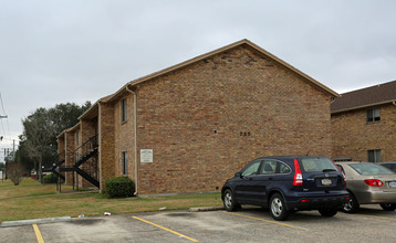 University Place in Beaumont, TX - Building Photo - Building Photo