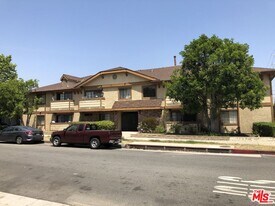 6400 Kraft Ave in Los Angeles, CA - Building Photo