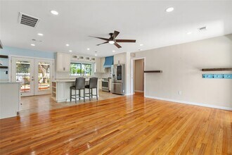 404 S West Shore Blvd in Tampa, FL - Building Photo - Building Photo