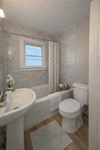 1736 W Minnesota St in Indianapolis, IN - Foto de edificio - Building Photo