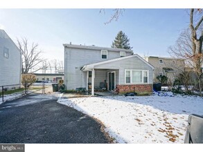 9 Deptford Rd in Glassboro, NJ - Building Photo - Building Photo