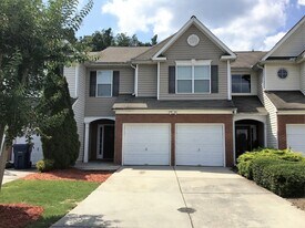 111 Golden Pine Rd SW in Austell, GA - Building Photo