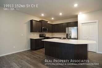 19913 152nd St Ct E in Bonney Lake, WA - Building Photo - Building Photo