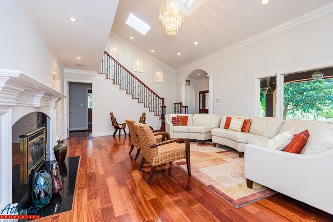1425 McKenzie Ave in Los Altos, CA - Building Photo - Building Photo