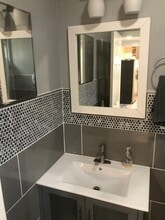 8132 Murietta Ave, Unit 1 in Panorama City, CA - Foto de edificio - Building Photo