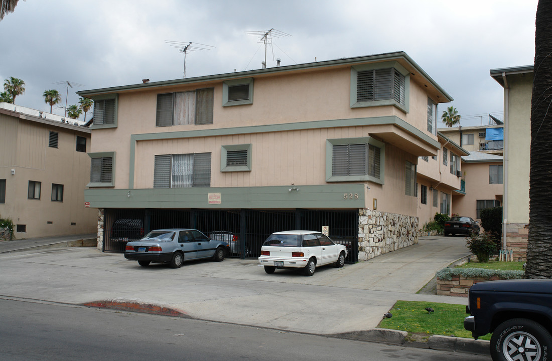 528 S Harvard Blvd in Los Angeles, CA - Building Photo