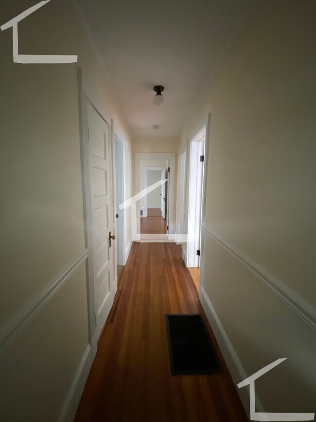 49 Montfern Ave, Unit 1 in Boston, MA - Building Photo - Building Photo