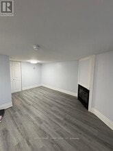 75 McIntyre Crescent in Halton Hills, ON - Building Photo - Building Photo